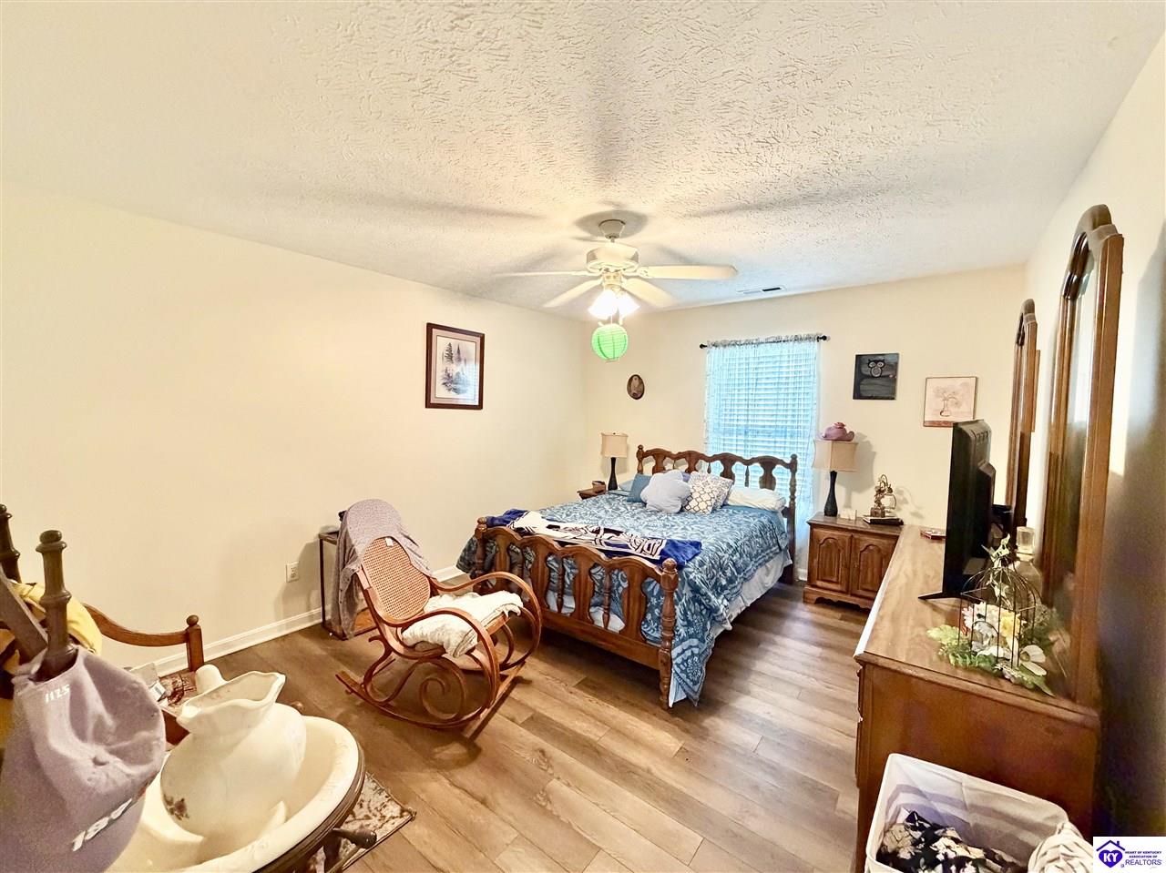 111 Clover Court Property Photo 11