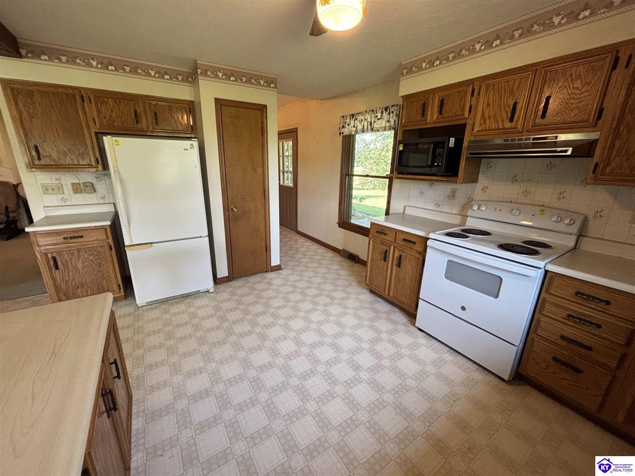 1824 Willetts Bottom Road Property Photo 41