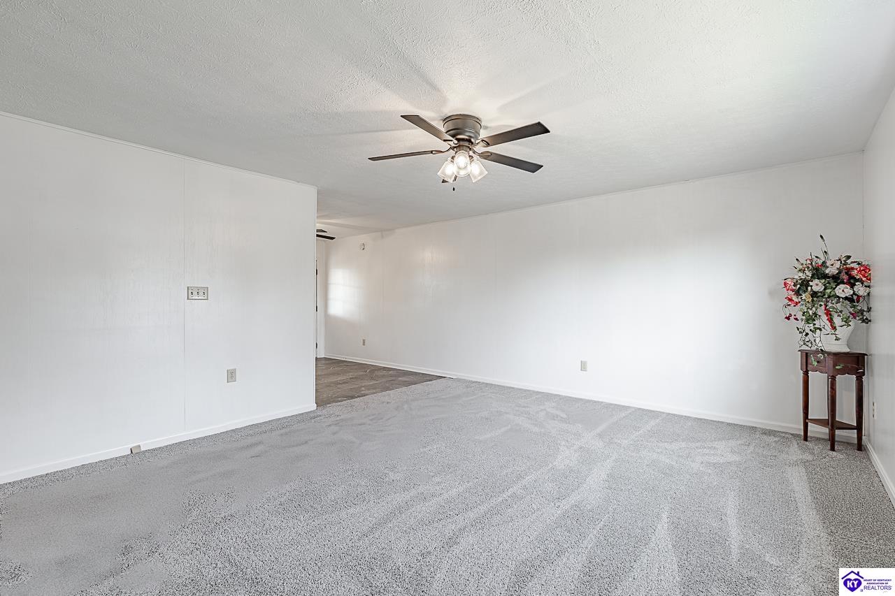 2669 N Lake Road North Property Photo 4