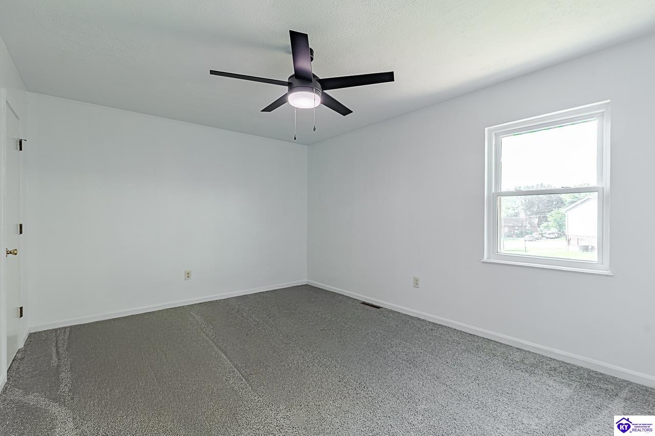 2669 N Lake Road North Property Photo 11