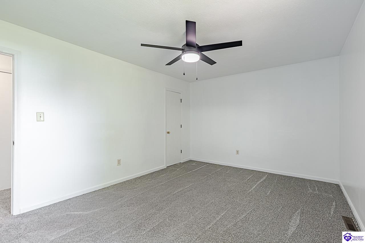 2669 N Lake Road North Property Photo 12
