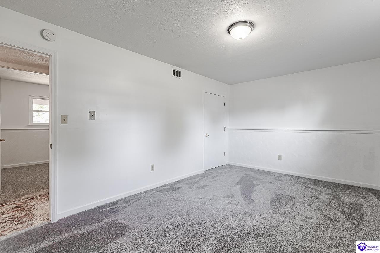 2669 N Lake Road North Property Photo 20