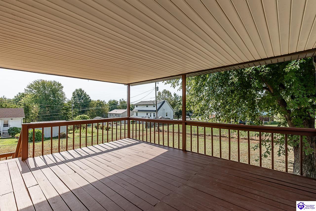 2669 N Lake Road North Property Photo 28