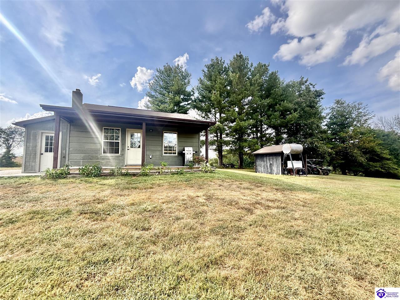 1459 Davis Rd Property Photo 3
