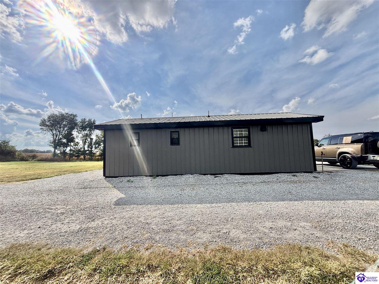 1459 Davis Rd Property Photo 10