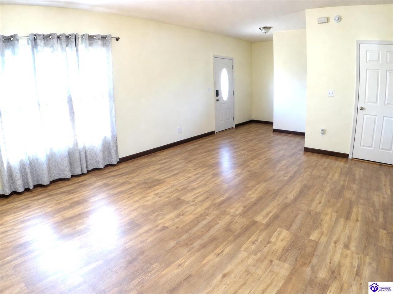 215 Blue Ridge Way Property Photo 3