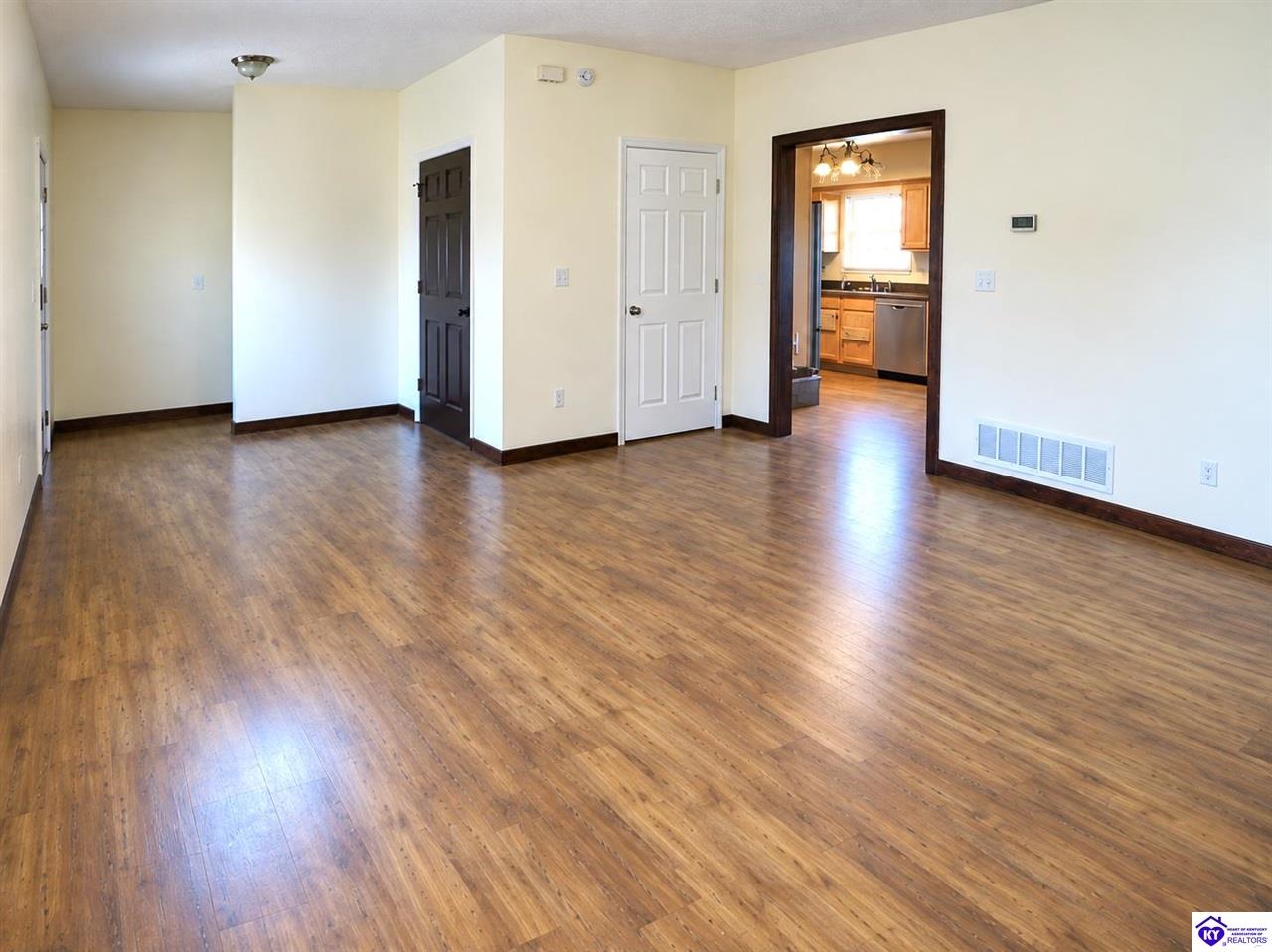 215 Blue Ridge Way Property Photo 4