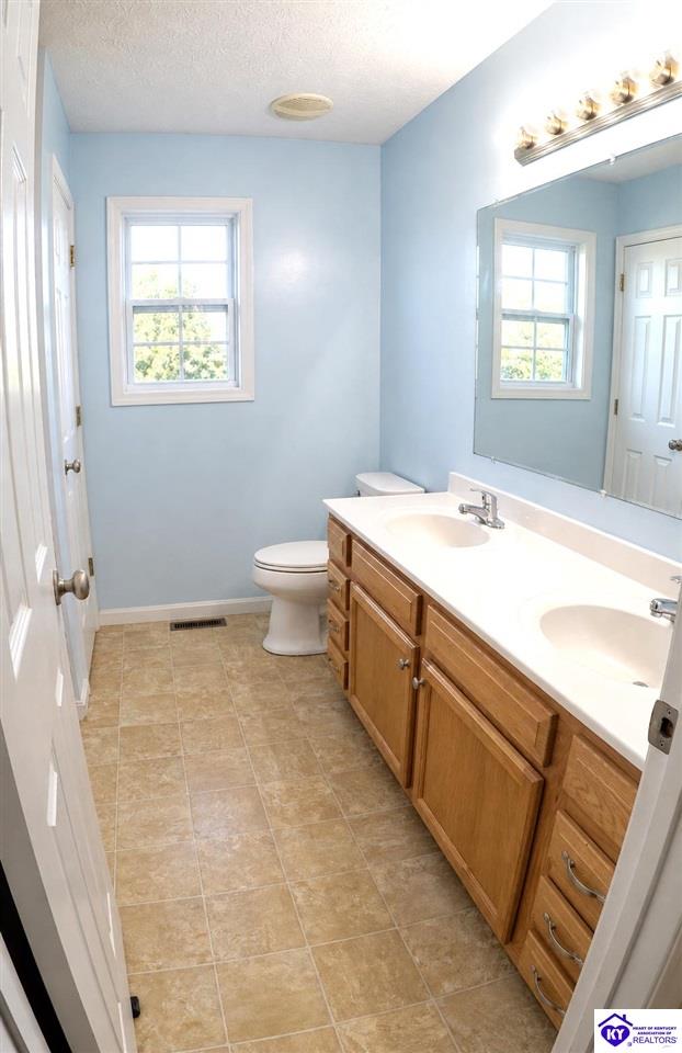 215 Blue Ridge Way Property Photo 13