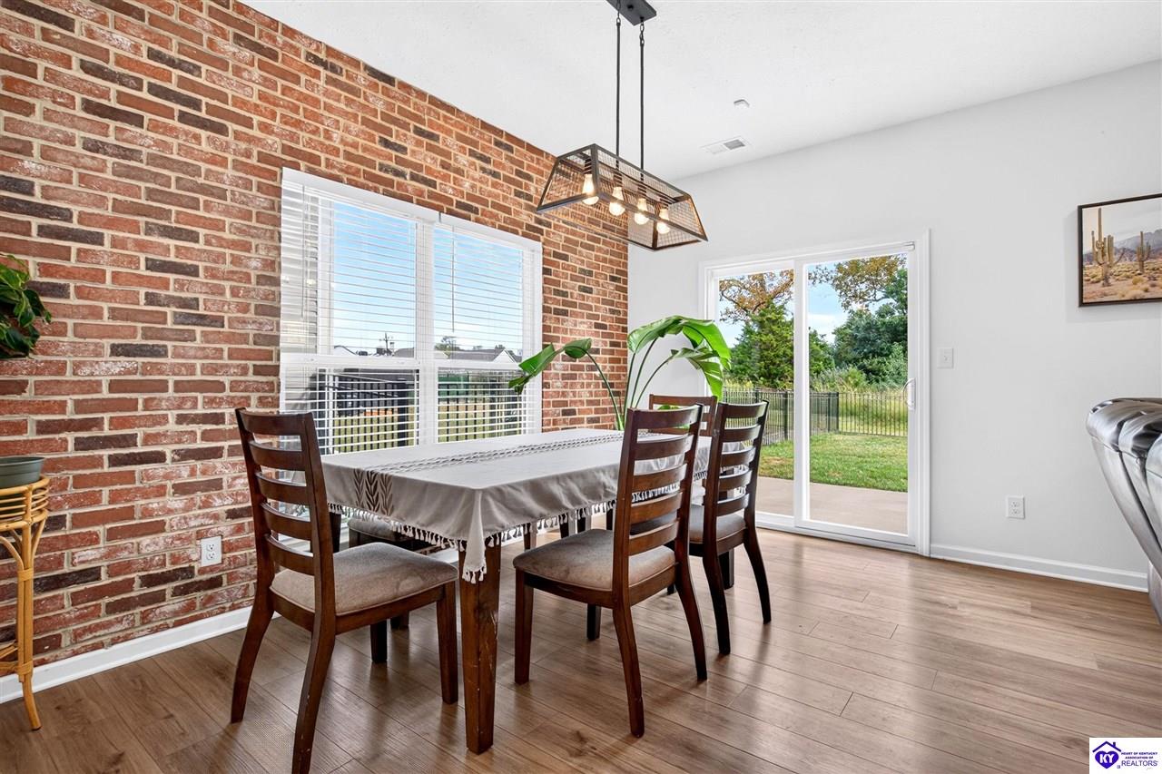 17012 Meander Way Property Photo 10