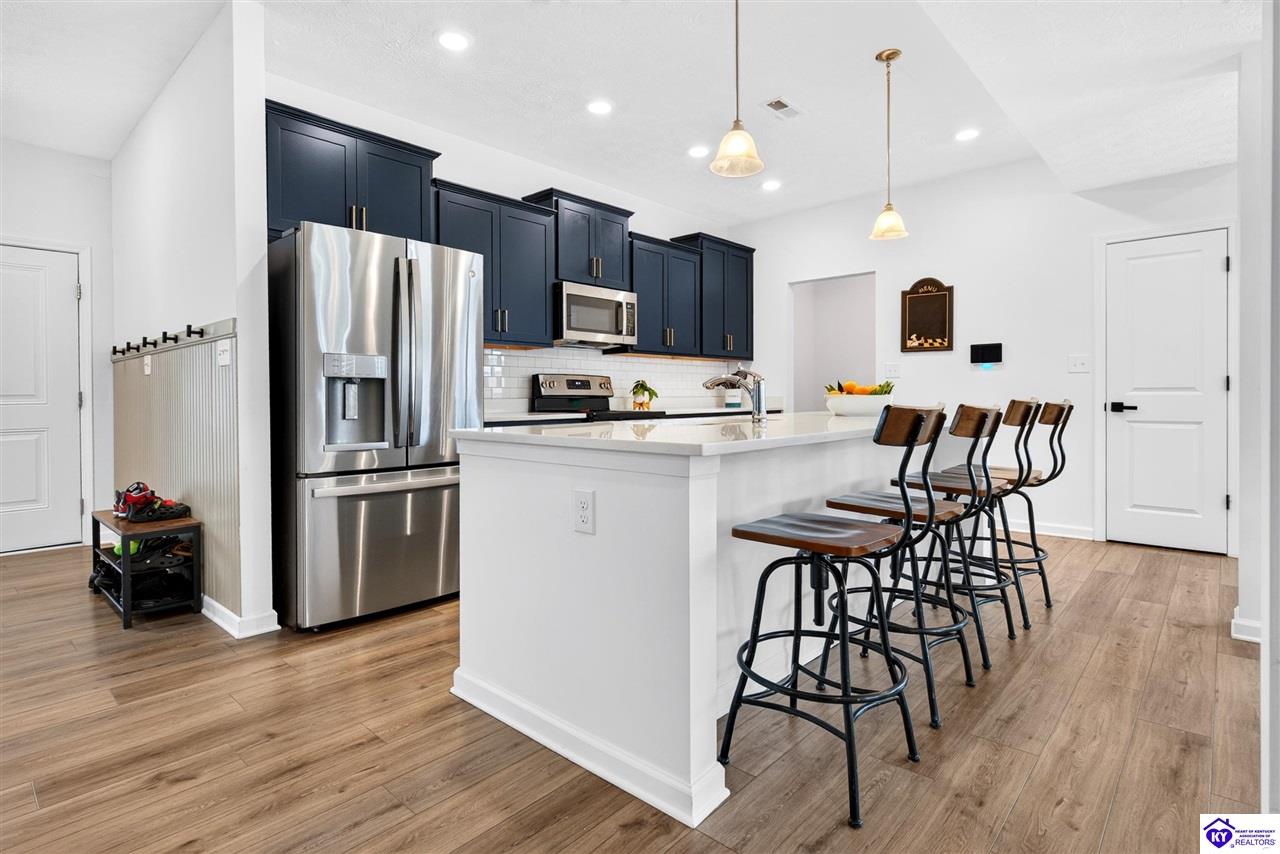 17012 Meander Way Property Photo 12