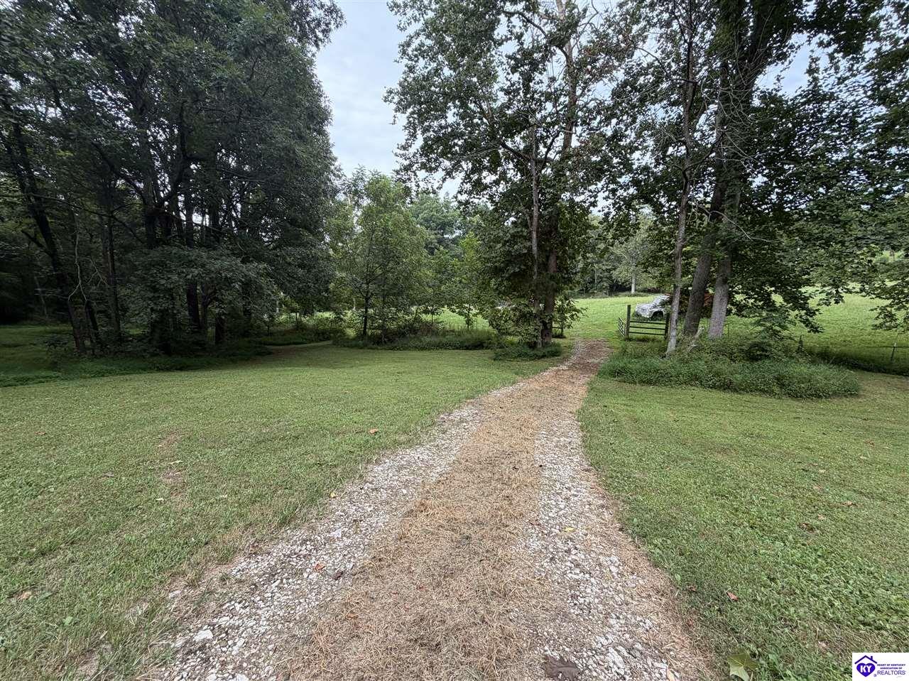 360 Givens Lane Property Photo 4