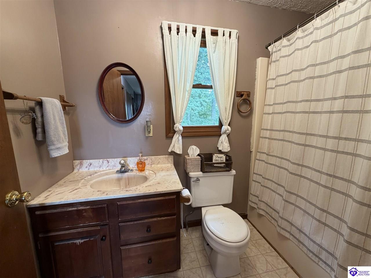 360 Givens Lane Property Photo 19