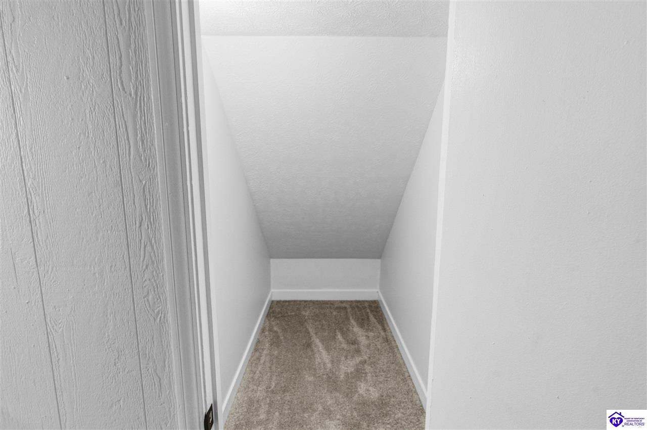 200 Circle K Road Property Photo 28