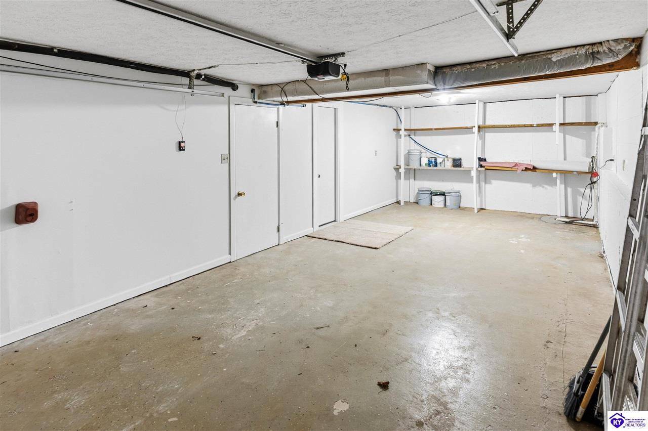 200 Circle K Road Property Photo 43