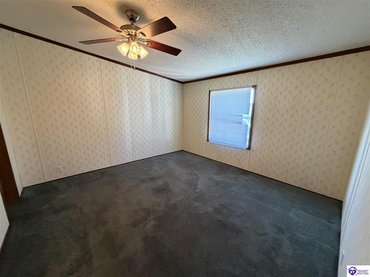455 Morris Court Property Photo 4