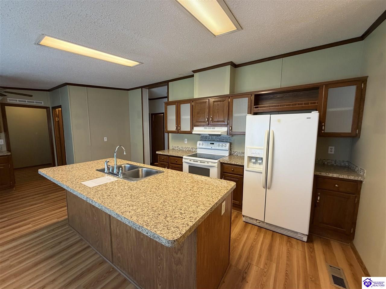 455 Morris Court Property Photo 9