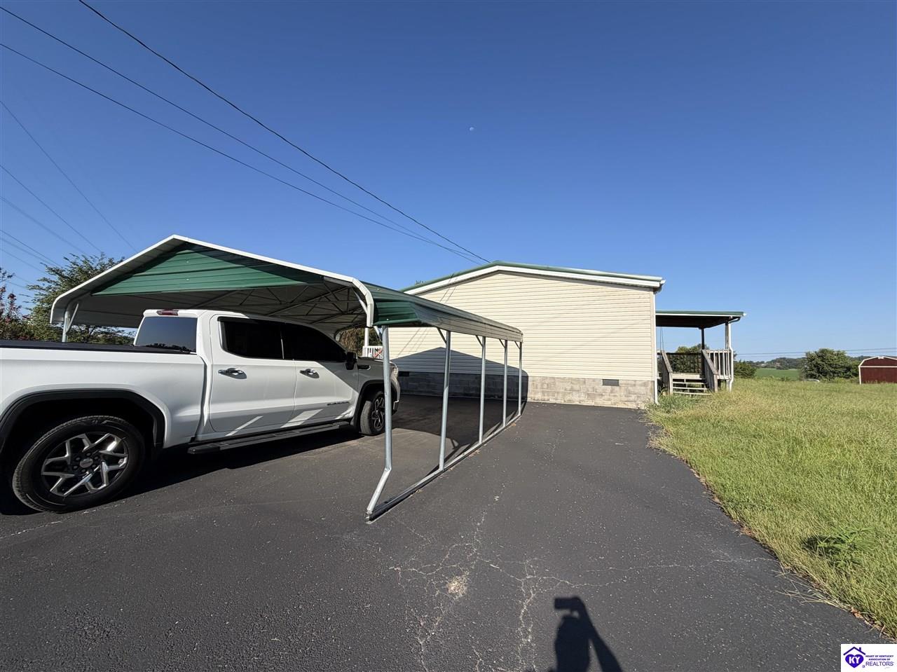 455 Morris Court Property Photo 17