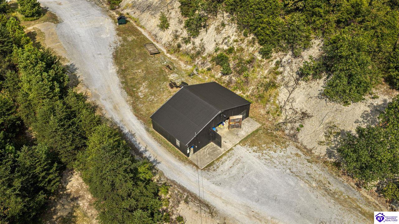1876 Lebanon Junction Road Property Photo 7