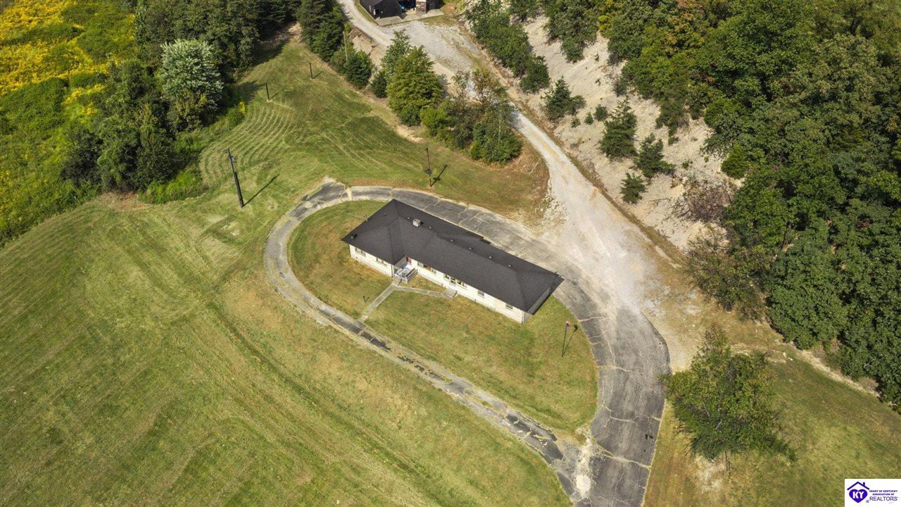 1876 Lebanon Junction Road Property Photo 8