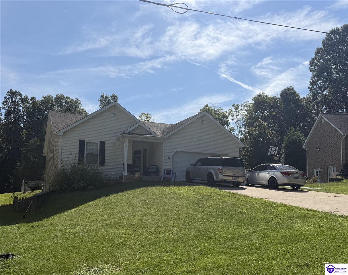 315 Catbird Road Property Photo 2