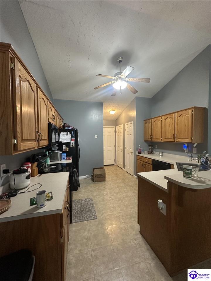 315 Catbird Road Property Photo 8