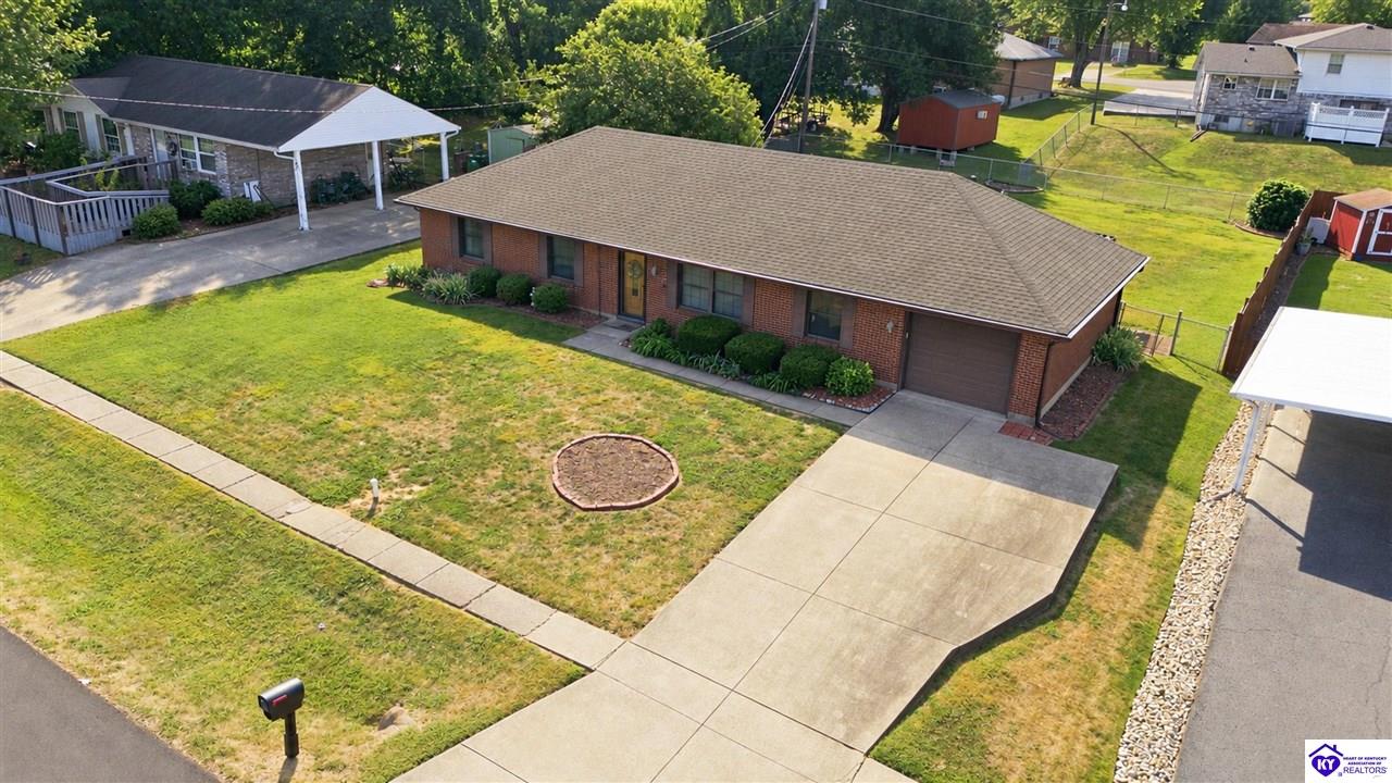 718 Carolyn Street Property Photo 6