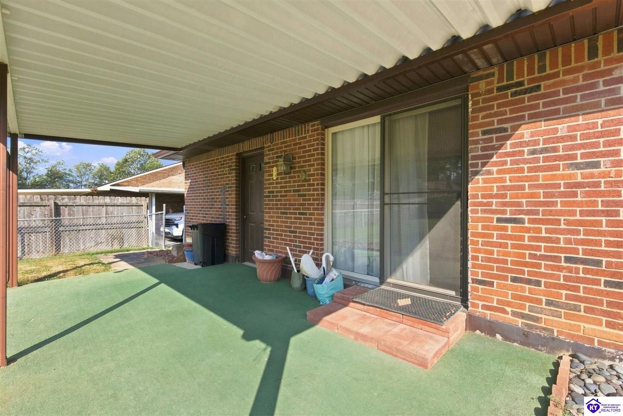 718 Carolyn Street Property Photo 29