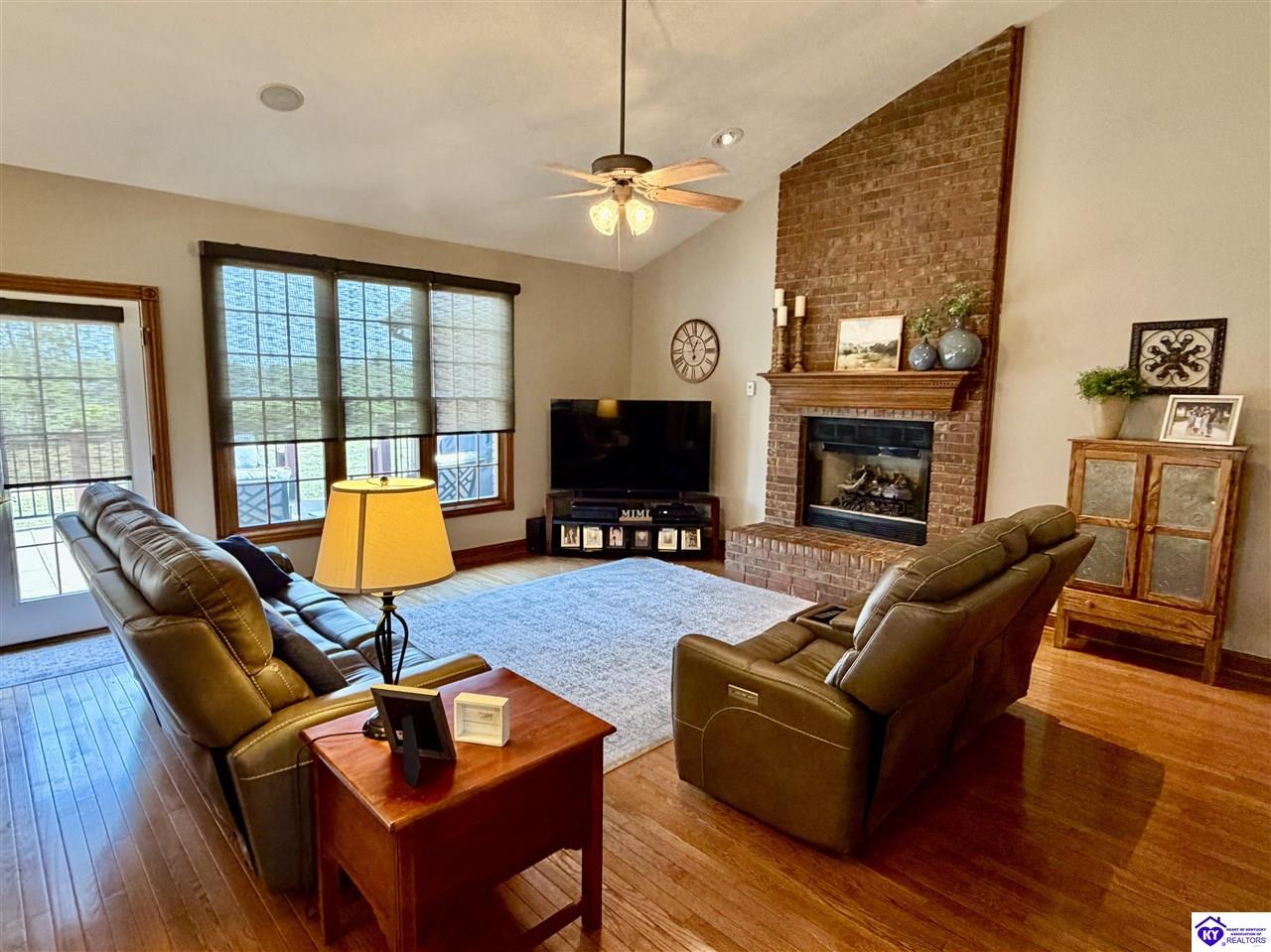 501 Maple Crest Way Property Photo 7