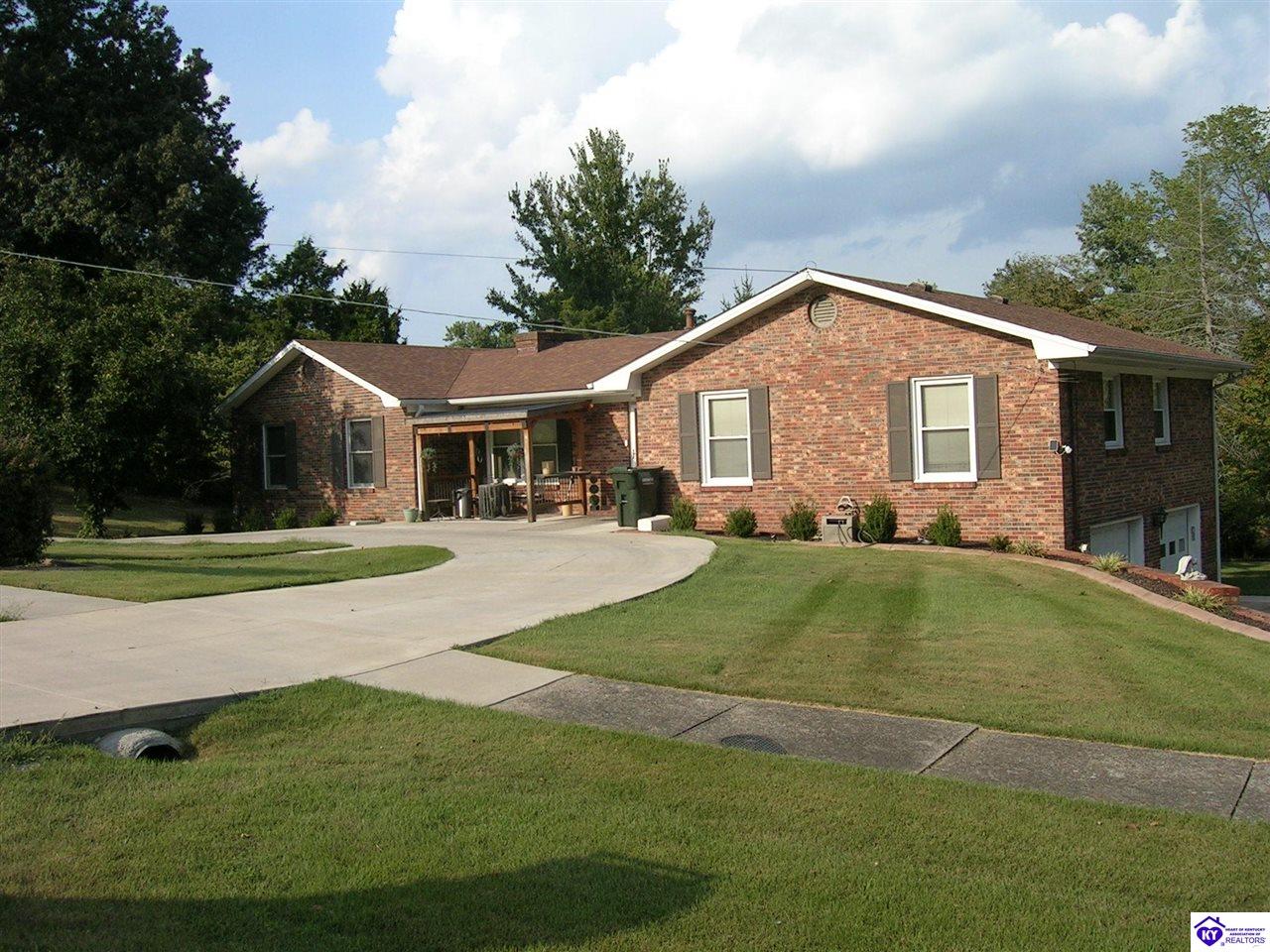 734 Cherrywood Drive Property Photo 3