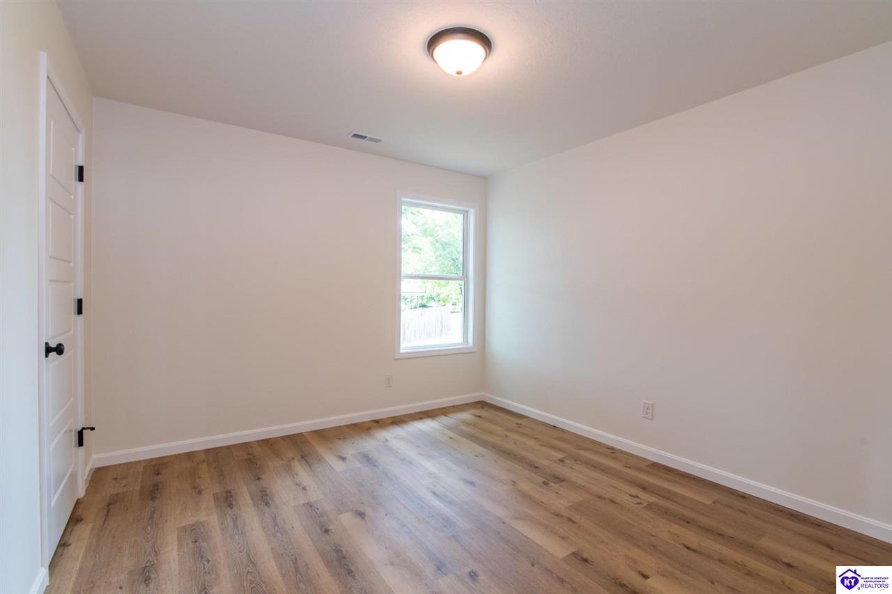 114 E Main Street Property Photo 30
