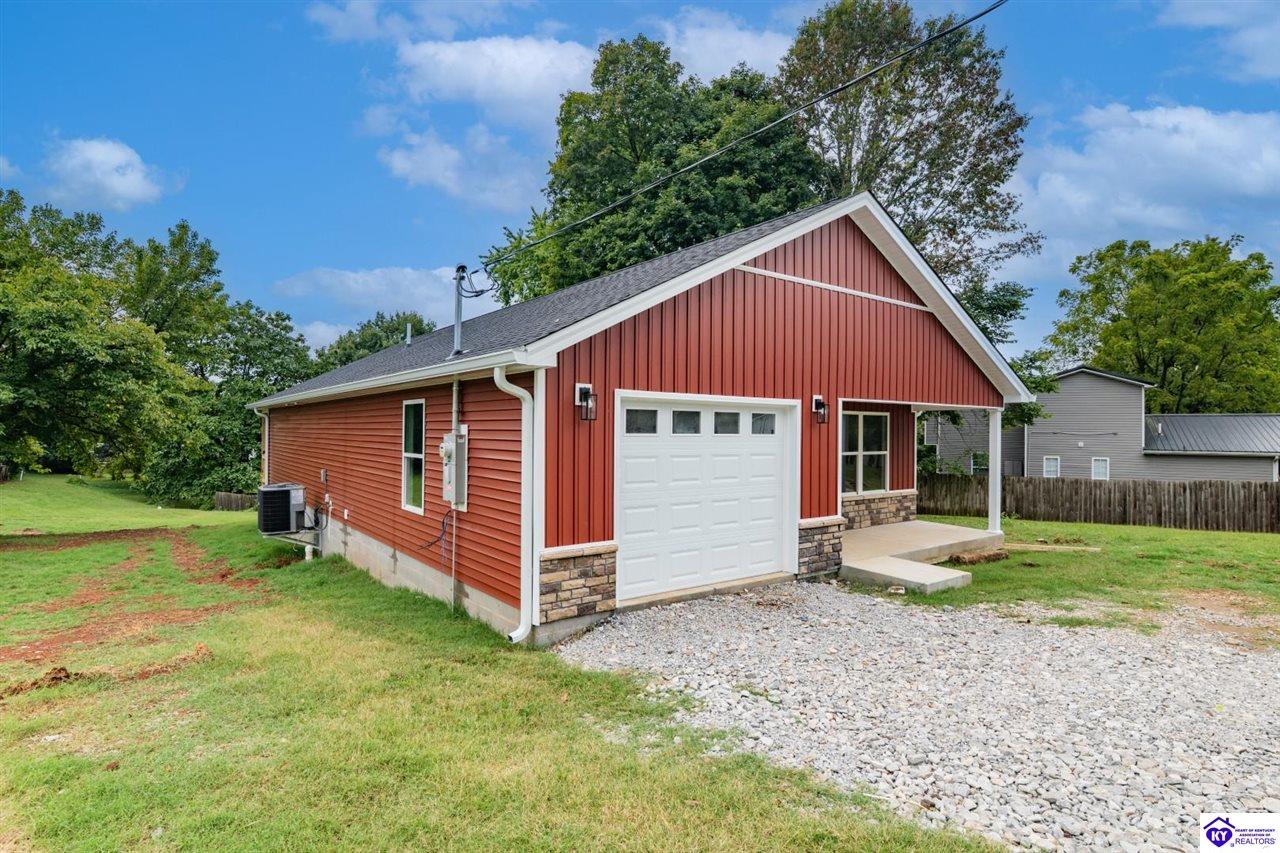 114 E Main Street Property Photo 48
