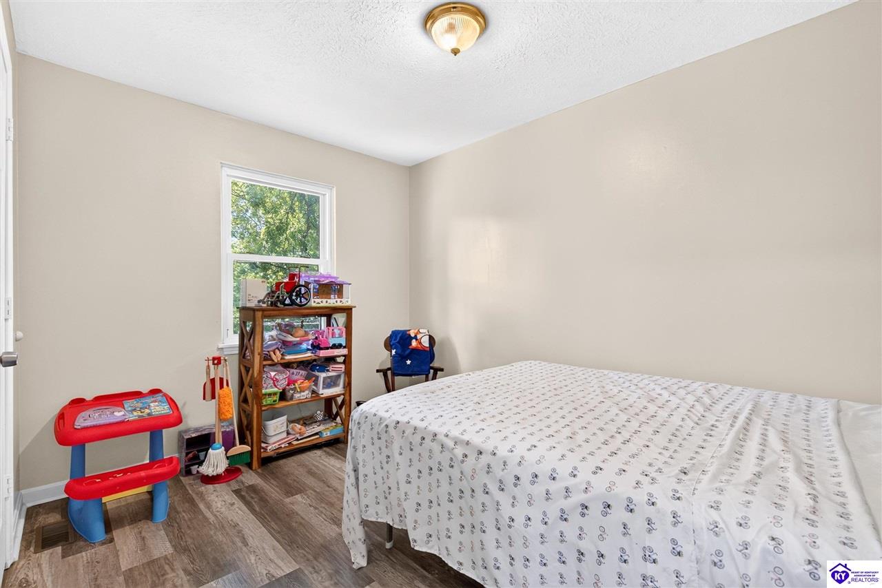 102 Dixon Avenue Property Photo 19