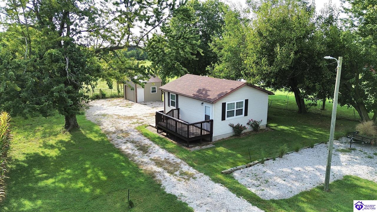 1985 Campbellsville Road Property Photo 1