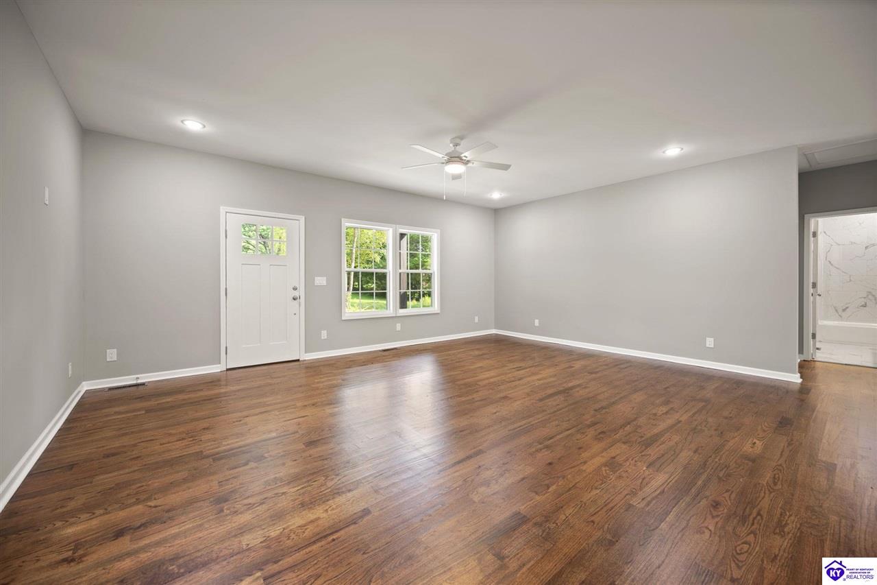 412 Wilmoth Street Property Photo 4
