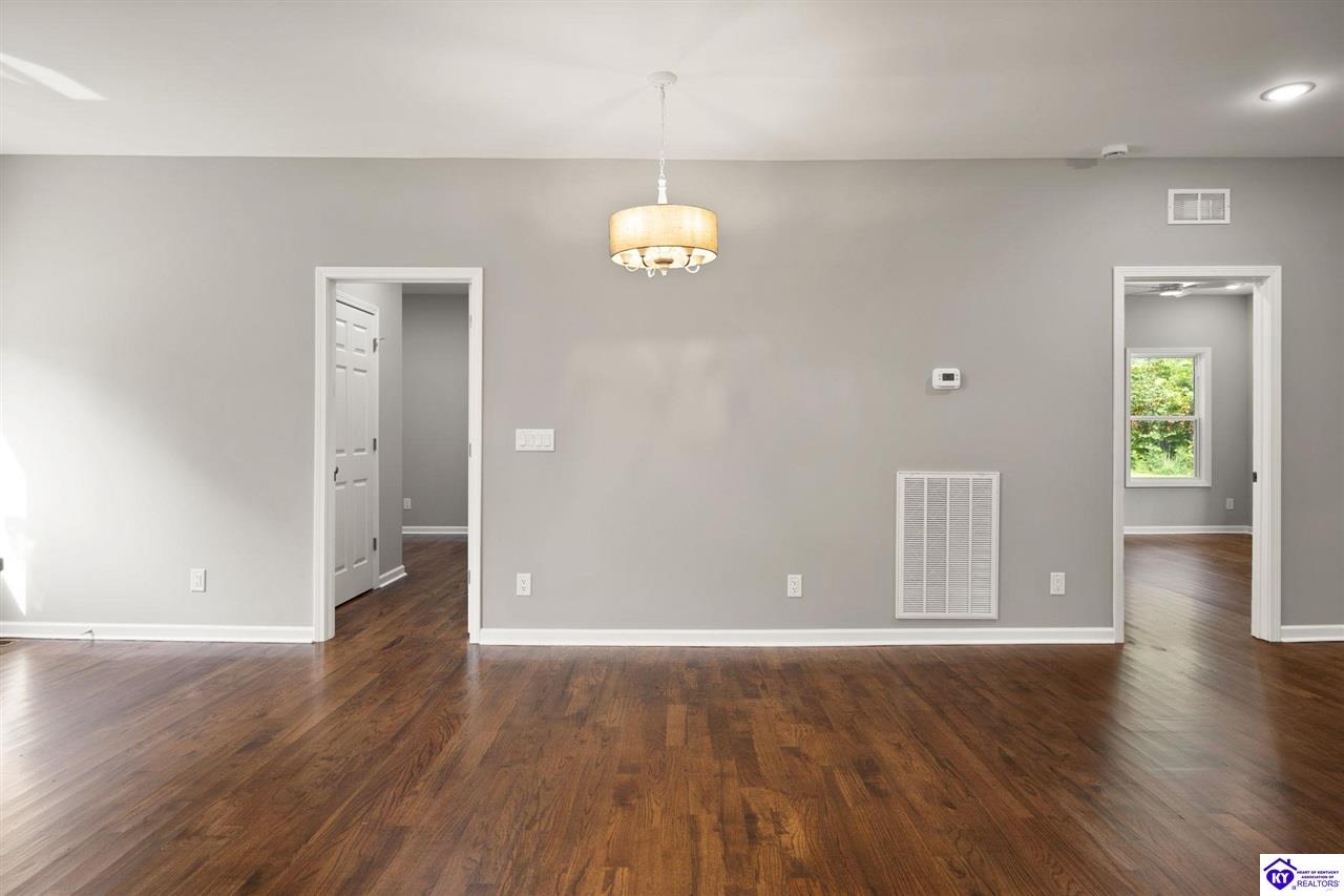 412 Wilmoth Street Property Photo 8