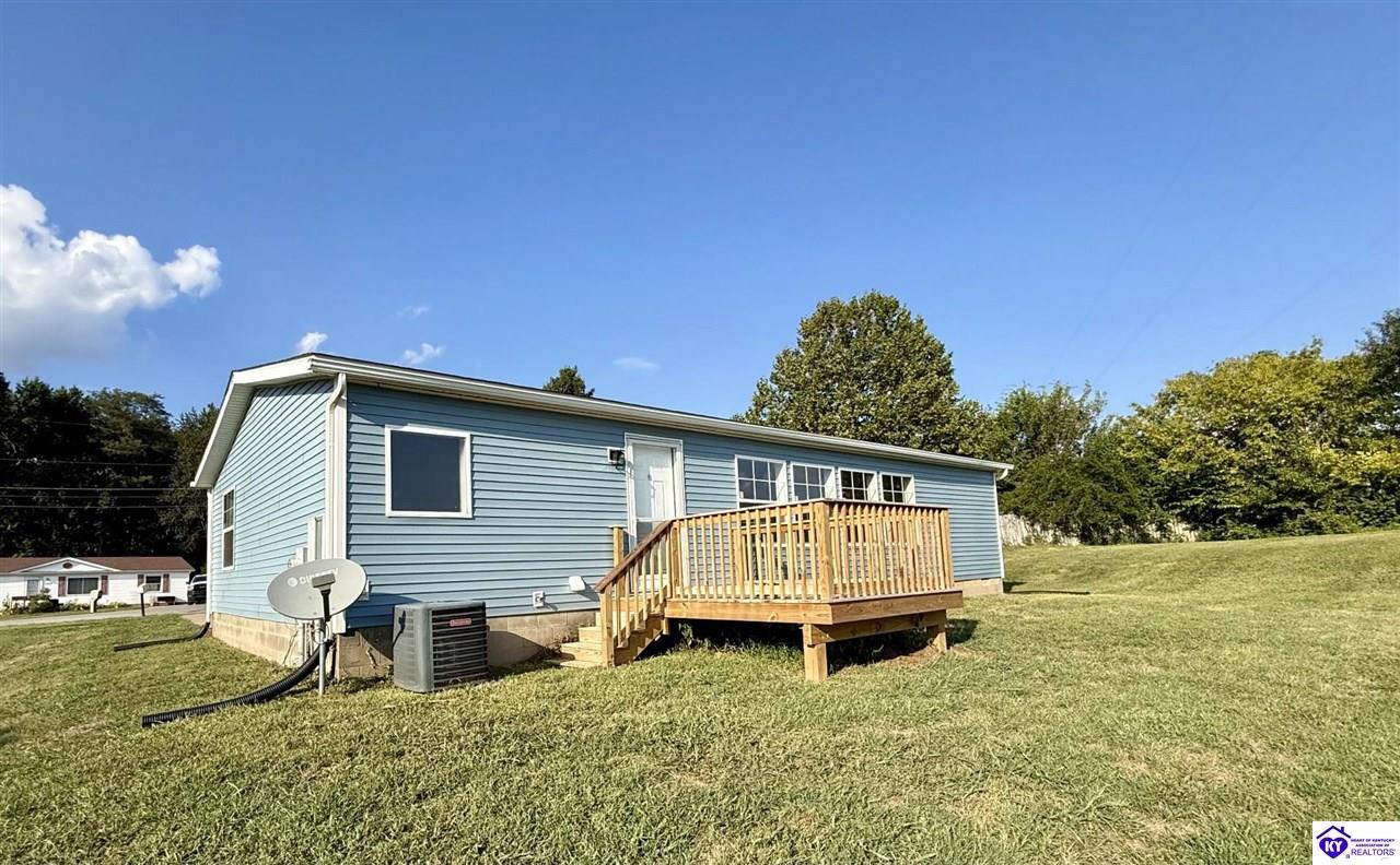 114 Carriage Way Property Photo 4