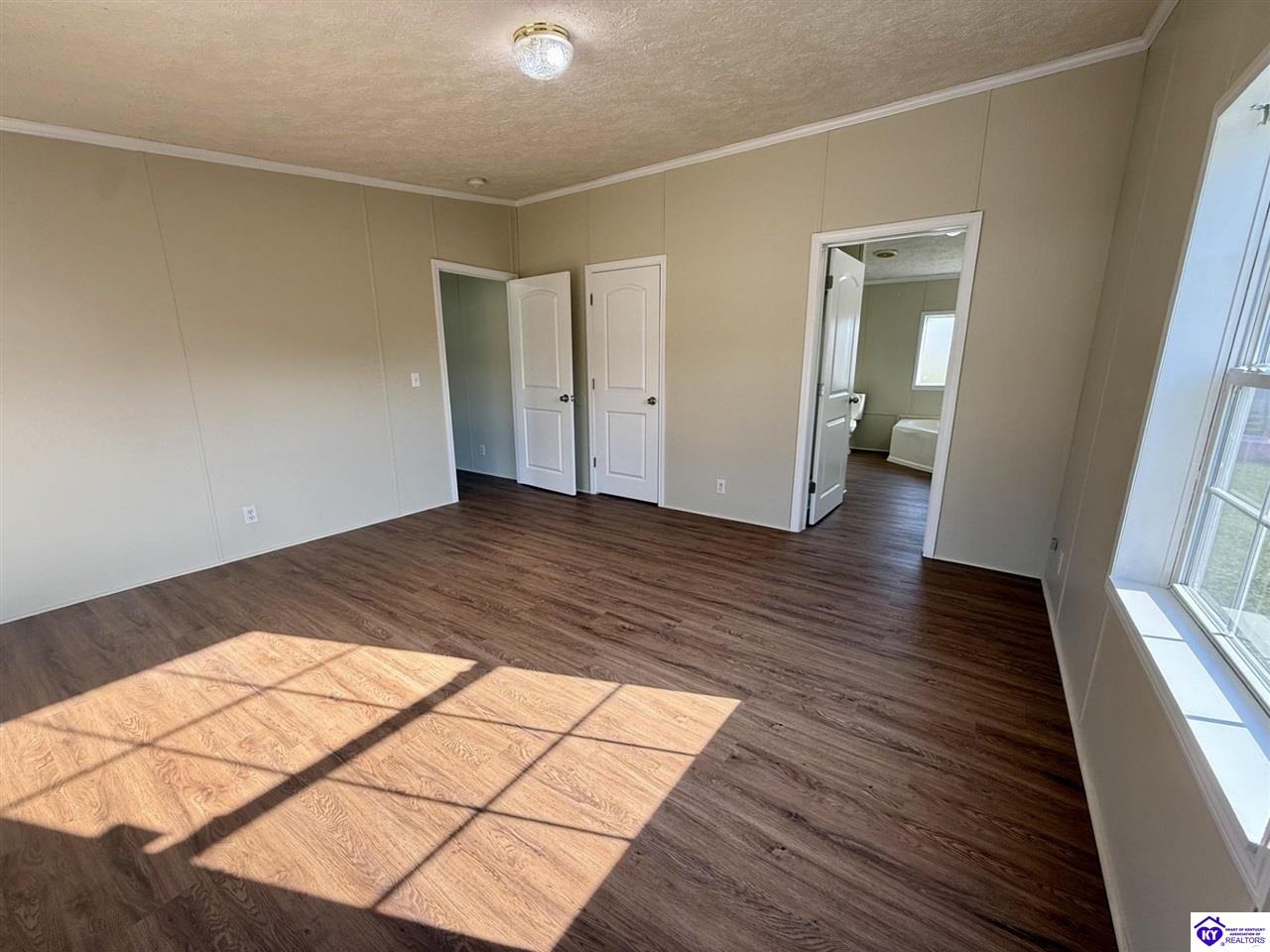 114 Carriage Way Property Photo 15