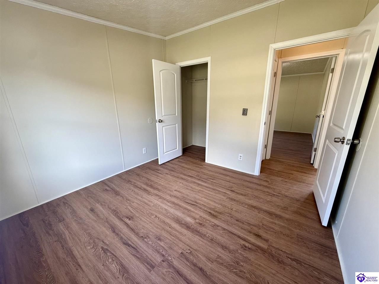 114 Carriage Way Property Photo 22