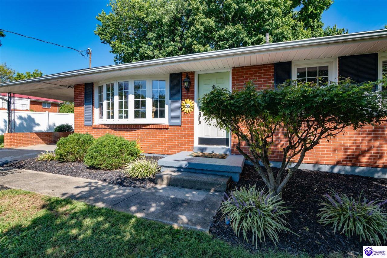 615 Pike Street Property Photo 4