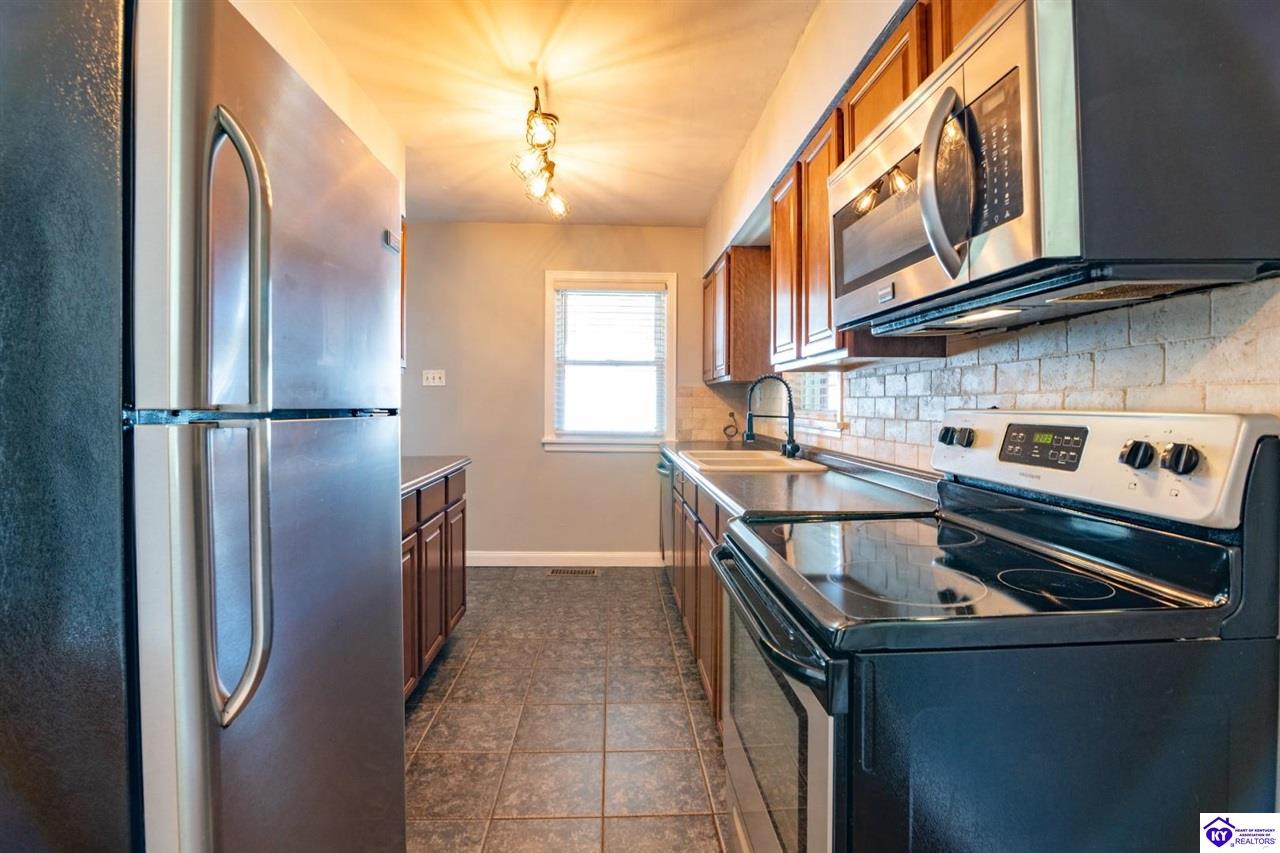 615 Pike Street Property Photo 12