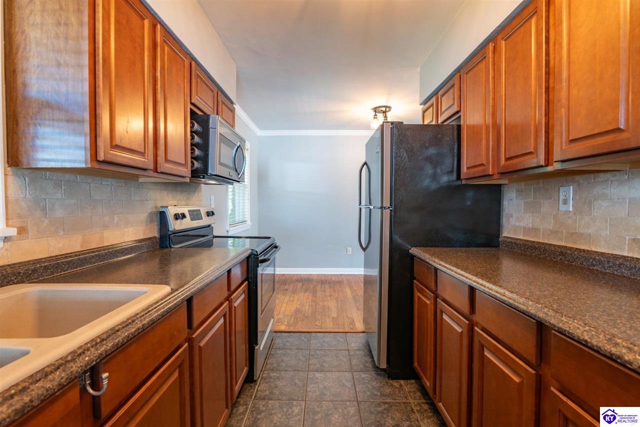 615 Pike Street Property Photo 14