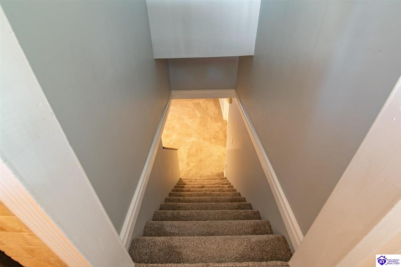 615 Pike Street Property Photo 25