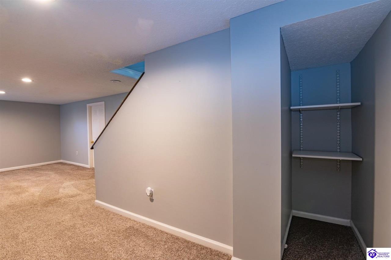 615 Pike Street Property Photo 27