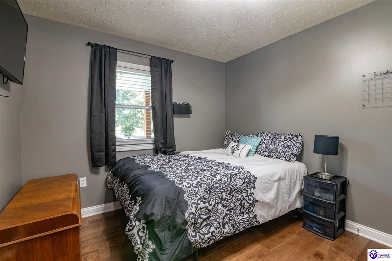 621 College Street Road Property Photo 19