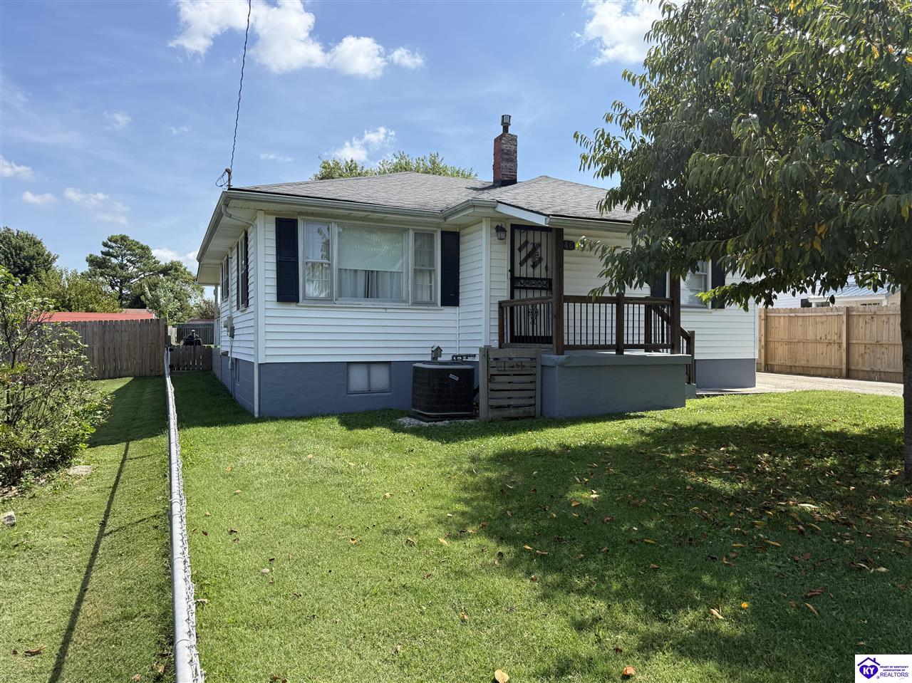 46 Lakeview Drive Property Photo 2