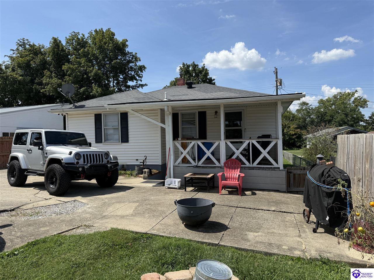 46 Lakeview Drive Property Photo 4