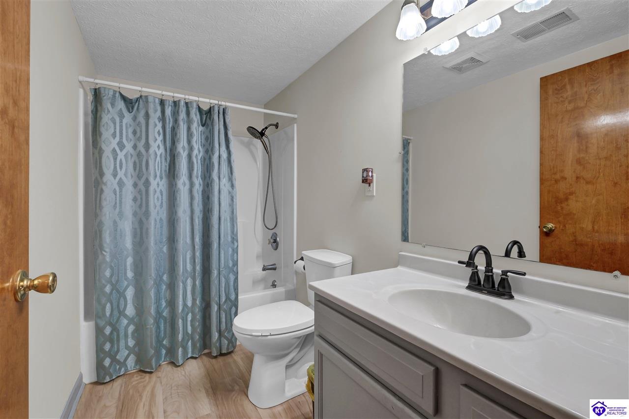 22 Brenda Jean Street Property Photo 20