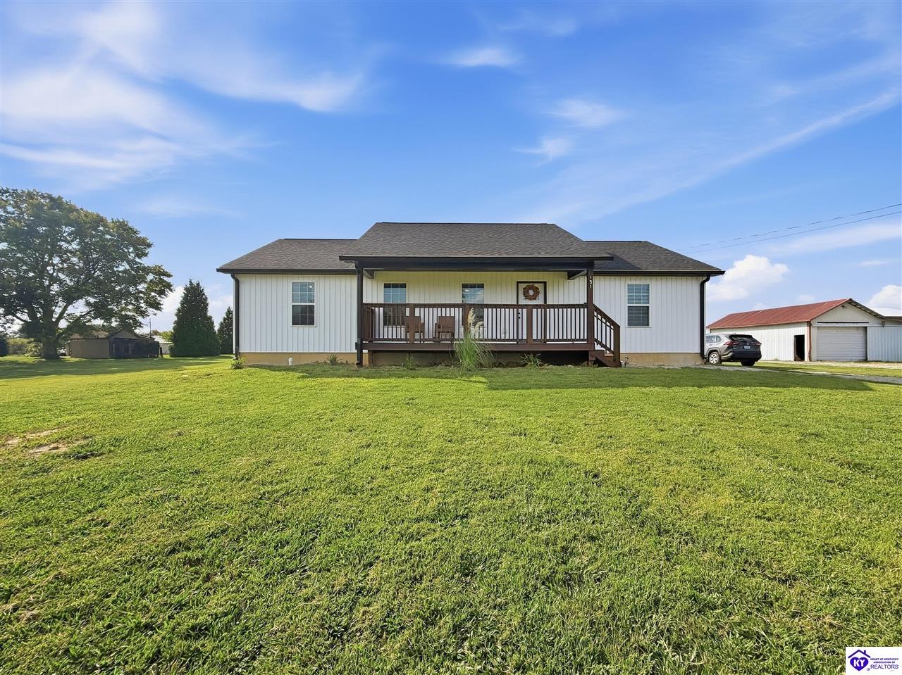 151 Thad Redmon Road Property Photo 2