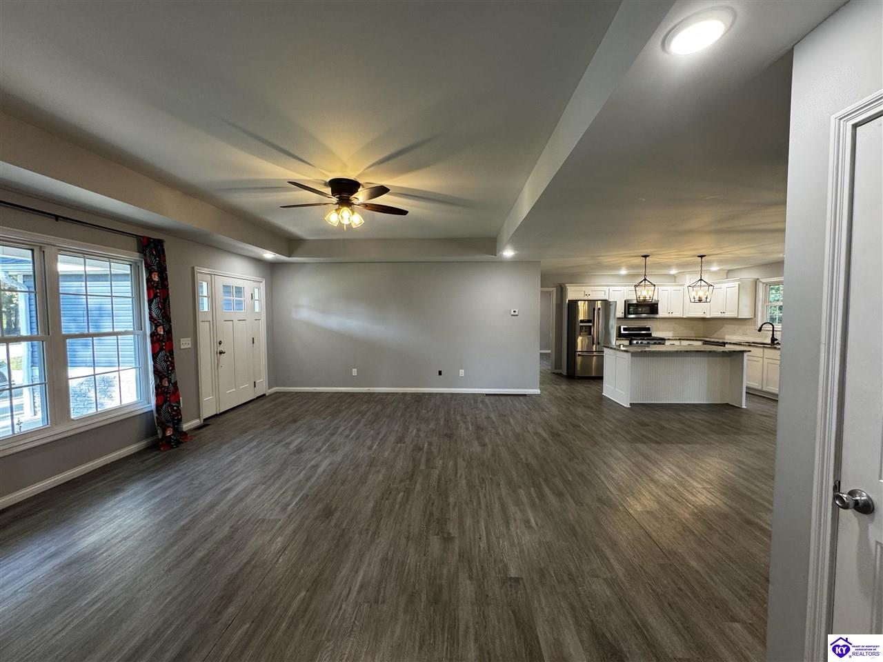 649 Fairway Drive Property Photo 6
