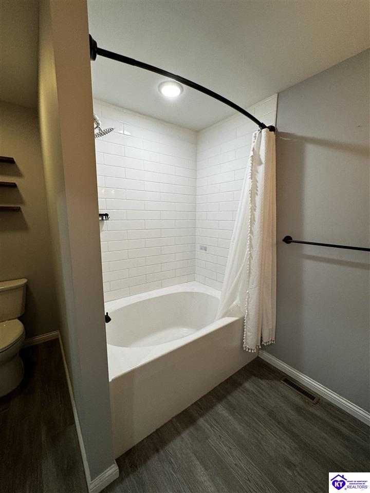 649 Fairway Drive Property Photo 15